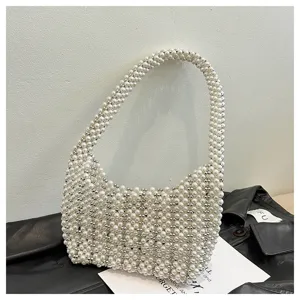 Handgefertigte weiße Perlen gewebte hohle Achseltasche für Damen mit Textur