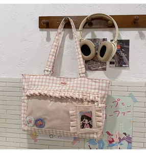 Rosa-weiß karierte Ita-Tasche mit transparentem Fenster, Rüschen und Deko-Anstecknadeln