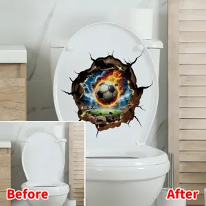 Vue avant-après d'un autocollant de football 3D sur un abattant de WC blanc