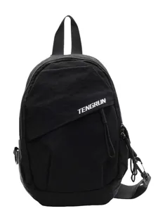 Schwarze Streetwear-Brusttasche mit TENGRUN-Logo, Unisex-Stil für Sport und Freizeit