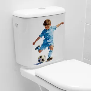 Wasserdichter PVC-Toilettenaufkleber mit einem Fußballer für das Badezimmerdekor