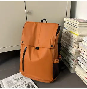Sac à dos imperméable grande capacité en matériau film au style moto décontracté