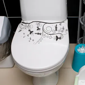 Sticker décoratif floral noir auto-adhésif pour couvrir un abattant de WC avec style