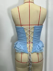 Splendido top corsetto azzurro chiaro con volant allacciatura posteriore dettaglio