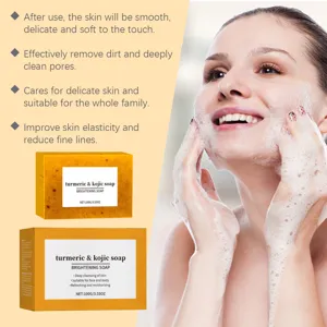 Détail de savon nettoyant au curcuma et acide kojique, mousse et emballage 100g.