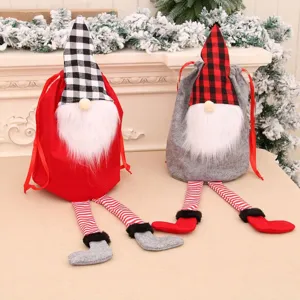 Weihnachtswichtel Geschenkbeutel mit baumelnden Beinen festliche Kordeltasche für Deko.