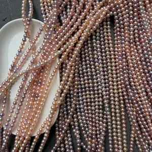 Detailweergave van 5,5-6mm gemengde zoetwaterparels met hoge glans voor DIY.