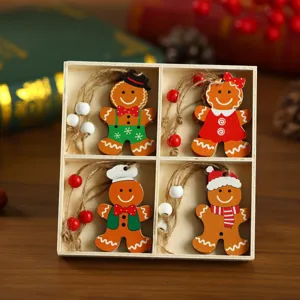 Holz Lebkuchenmann Hängeornamente Detailaufnahme für Weihnachtsbaum und Feiertagsdeko
