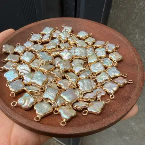Detailansicht von 11-12 mm Kleeblatt Barockperlen-Verbindern für DIY-Schmuckherstellung