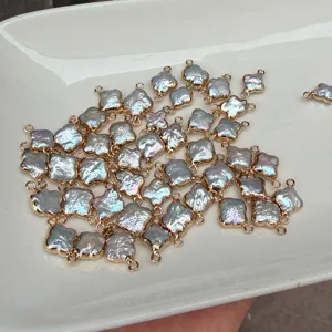 11-12mm Kleeblatt-Barockperlenanhänger mit doppelten vergoldeten Schlaufen