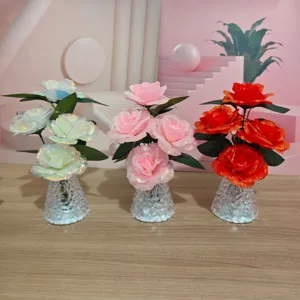 Bouquet di rose artificiali luce notturna LED regalo San Valentino decorazione tavola