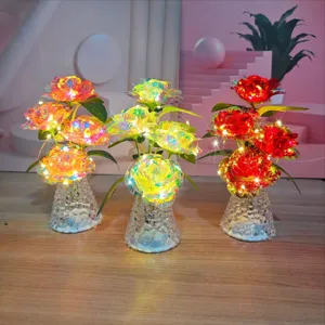 Bouquet di Fiori di Rosa Artificiale Luce Notturna LED Atmosfera Regalo Creativo Decorazione da Scrivania