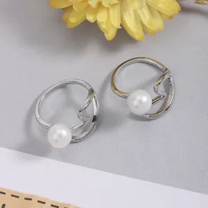 Modische koreanische offene Ringe mit Perlen und Metall, elegantes geschwungenes Design