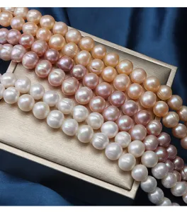 Perle d'acqua dolce sfuse 9-10mm quasi tondo multicolore per creazione di gioielli.