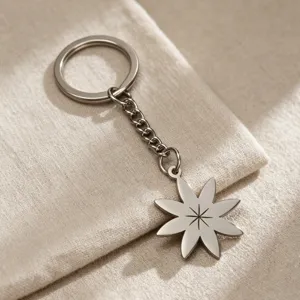 Stainless Steel Flower Pendant Keychain Simple Floral Pattern Bag Charm For Women Men Key Ring Accessory Gift