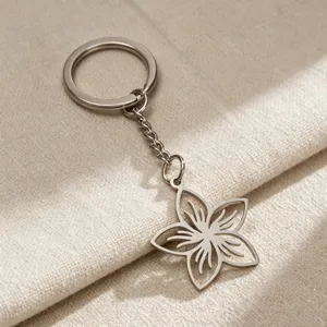 Minimalist Stainless Steel Flower Keychain Floral Pattern Bag Charm Key Ring For Women Girls Fashion Jewelry Accessory