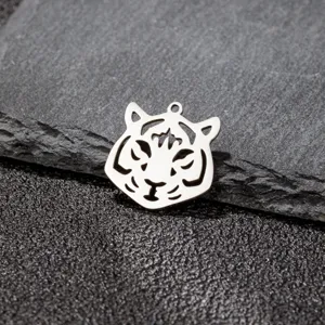 Roestvrij stalen schattige cartoon tijger hanger detail weergave voor ketting DIY sieraden.