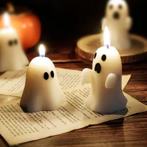 Bougie parfumée fantôme mignonne pour déco d'Halloween, cire de soja avec flamme chaleureuse.