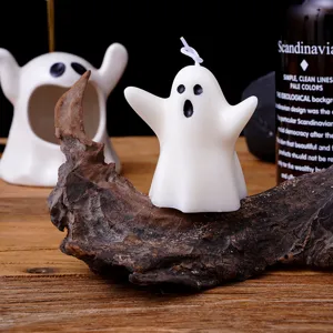 Bougie parfumée fantôme d'Halloween artisanale pour cadeau de fête et accessoire photo détail