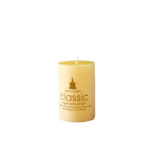 Candela cilindrica profumata in cera di soia per decorazioni domestiche, design senza fumo.