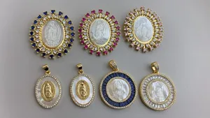Runder Zirkonia weisser Perlmutt religioeses Portraet Anhaenger Halskette Vintage Schmuck