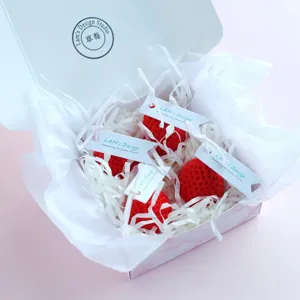 Korean ins style cute mini simulated strawberry scented candle wedding party gift