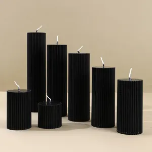 Velas aromáticas negras acanaladas en set, velas decorativas de cera de soja para el hogar.