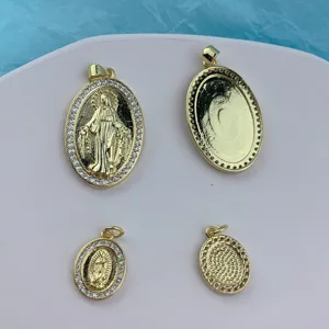 Vergoldeter Metall-Zirkon Jungfrau Maria Halskette Anhänger DIY Schmuck Zubehör Detail.