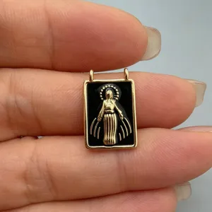 Επιχρυσωμένο ορθογώνιο μαύρο σμάλτο Guadalupe μενταγιόν θρησκευτικό κολιέ κόσμημα