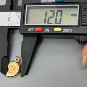 Goldfarben Muschel Nautilus Anhänger Charms für DIY Schmuckherstellung Strand Stil.
