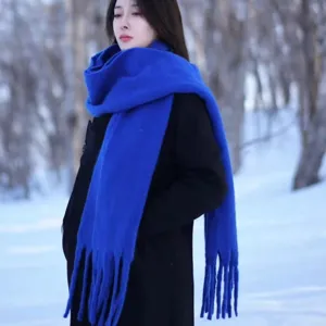 Écharpe d'hiver bleue unie et épaisse avec franges, imitation cachemire douce et chaude.