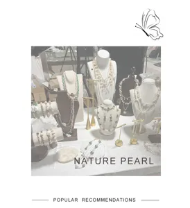 Natural freshwater baroque pearl necklace and bracelet jewelry set display showcase.