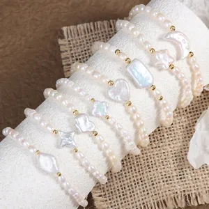 Natürliche Barockperle Armbänder mit süßen Anhängern elegante elastische Handgelenk Schmuck