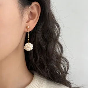 Boucles d'Oreilles Boule de Fleurs en Perles d'Eau Douce Naturelles Baroques Rétro Plaqué Or Tige en Argent Sterling 925 Bijoux Femme