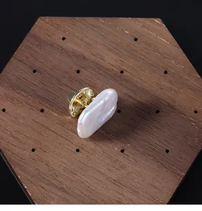 Retro square baroque pearl brooch natural freshwater pearl collar pin scarf buckle accessory