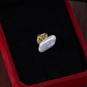 Retro square baroque freshwater pearl brooch collar pin scarf buckle accessory fashion.