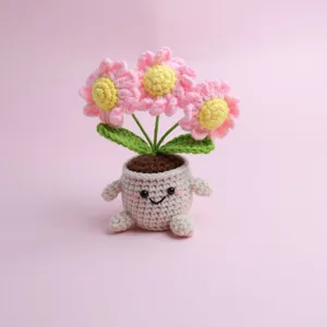 Belle plante en pot marguerite au crochet faite à main, joli pot de fleur déco bureau.