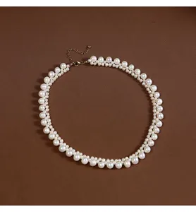 Handgemachte Süßwasserperlen Halskette mit goldenem Verschluss, elegante Damen Schmuck.