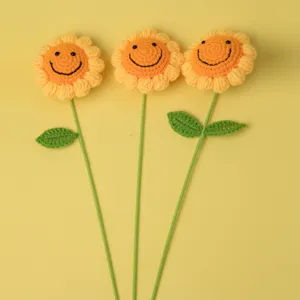 Handmade Knitted Yarn Sunflower Artificial Flower Cute Smiley Face Home Decor Creative Gift For Kids And Teachers