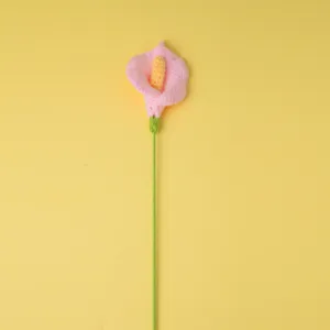 Branche de fleur de calla au crochet tissée à la main pour cadeau de fête des enseignants.