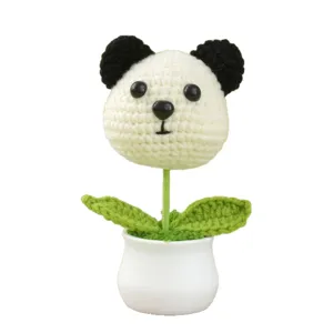 Handgemaakte gehaakte panda potplant, schattige wolbloem bureau decoratie cadeau.