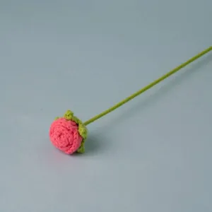 Handmade crochet pink rose flower single stem knitted artificial flower for sweet gift
