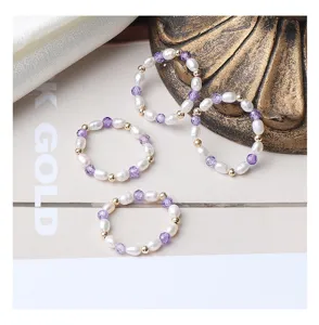 Handgemachte Süßwasserperlen Amethyst Ringe mit 14k Gold Perlen, detailierte Ansicht.