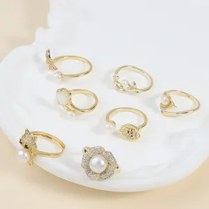 Set von Zirkonia Perlen Ringe verstellbare offene goldene Modeschmuck Ringe Damen.