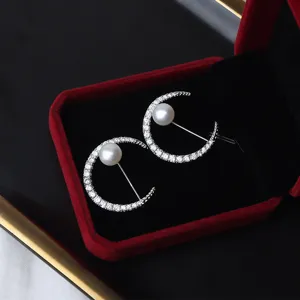 Süßwasserperle Strass Mond Brosche elegante Anti-Blenden Nadel Damen Bekleidung Zubehör