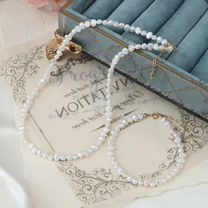 Barockes Süßwasserperlen Halskette und Armband Set, eleganter natürlicher Perlen Schmuck.