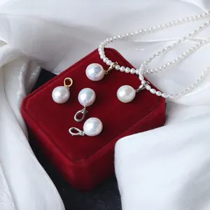 Elegante set collana ciondolo perla barocca Edison con chiusura in argento S925 donna.