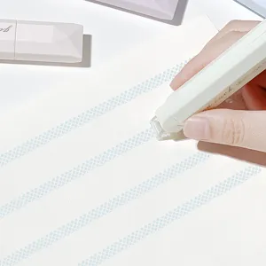 Gekleurde stippen lijmtape roller set voor journaling en schoolbriefpapier.