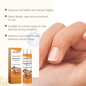 Détail du spray de soin pour ongles HOUKEA avec design pratique et formule nourrissante.