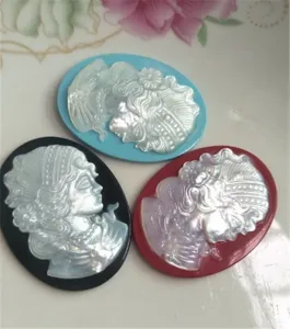 Natural mother-of-pearl cameo shell carved oval pendant DIY jewelry making accessories.